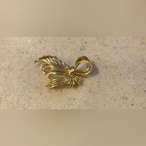 Gold-Tone Leaf Bow Brooch